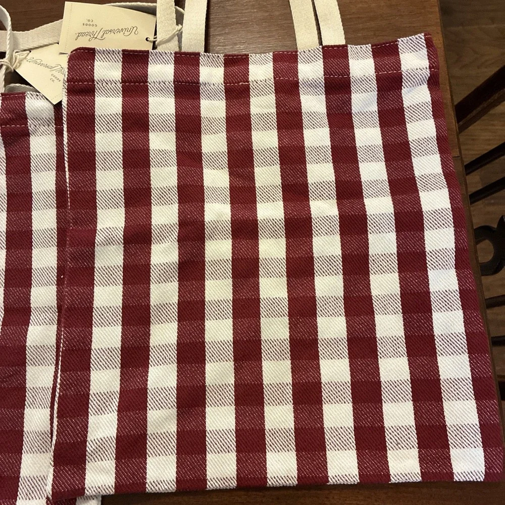 Universal Thread lot four